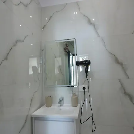 Soli's Center شقة